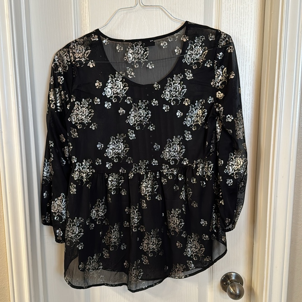 Women’s Blouse - Picture 4 of 4